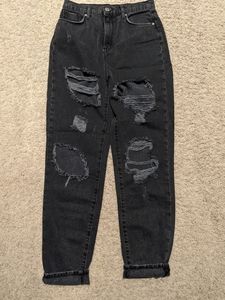 BDG High Wasited Mom Jean- size 28- distressed black